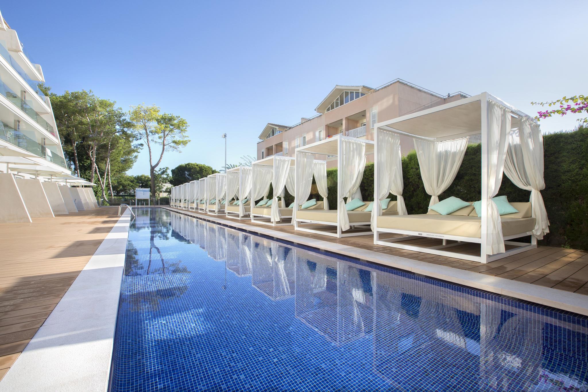 Mar Hotels Playa De Muro Suites Eksteriør billede